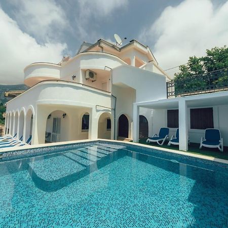 Apartmani Buena Vista بار المظهر الخارجي الصورة