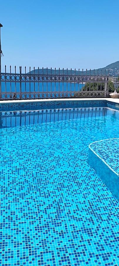 Apartmani Buena Vista بار المظهر الخارجي الصورة