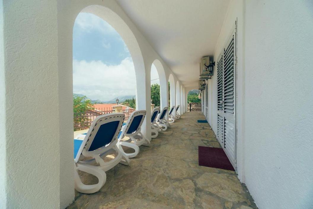 Apartmani Buena Vista بار المظهر الخارجي الصورة